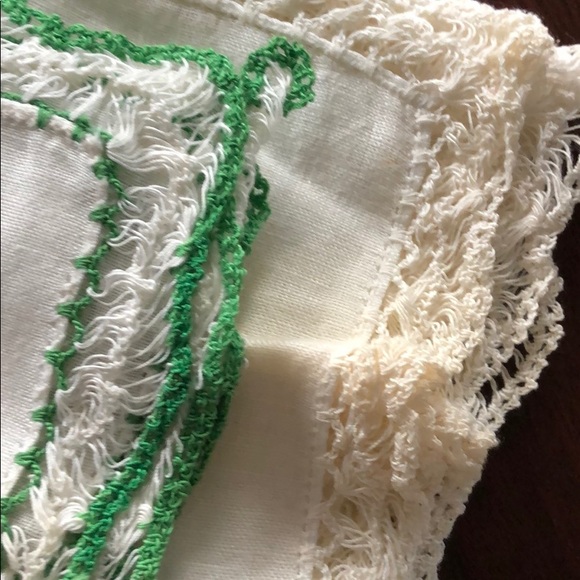 Vintage Handkerchiefs 10 - Picture 4 of 8